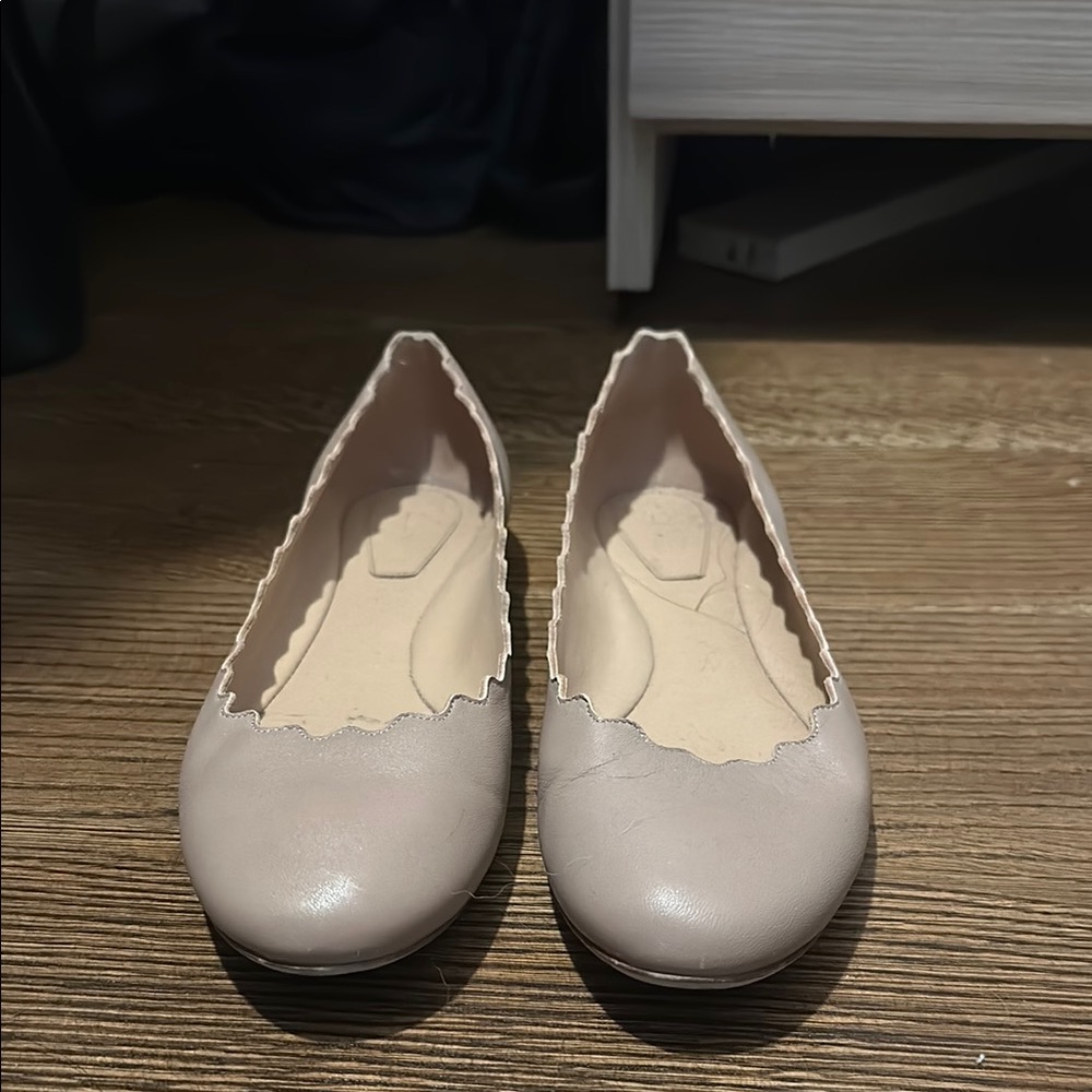 Chloe Cream Flats with Rounded Toe and Scalloped Edges